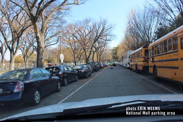 Natonal Mall - tight parking with buses in Autumn