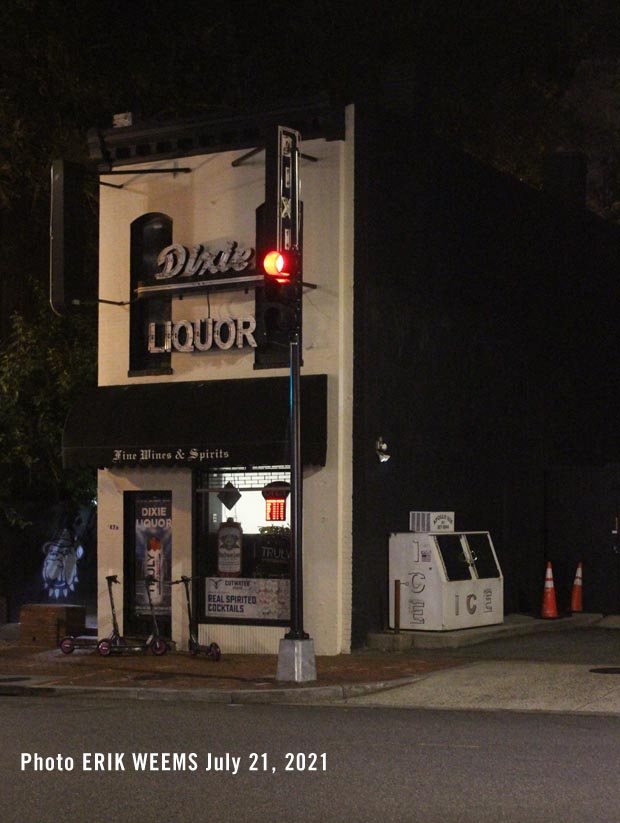 Dixie Liquor at night