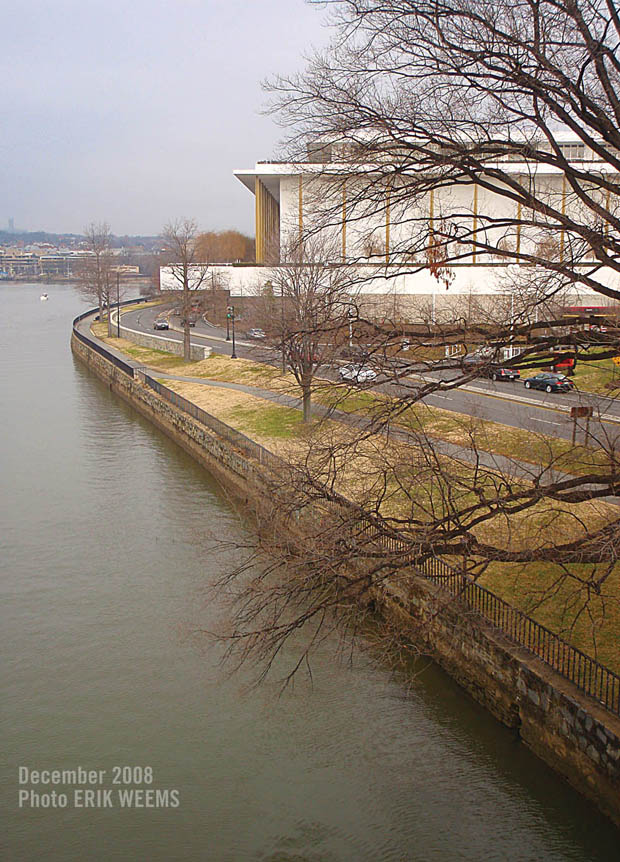 Kennedy Center from Roosevelt Bridge Kennedy Center from Roosevelt Bridge